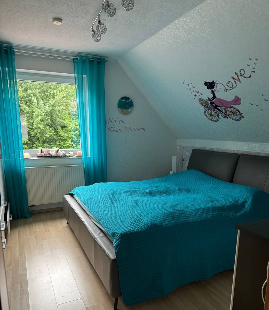 Schlafzimmer