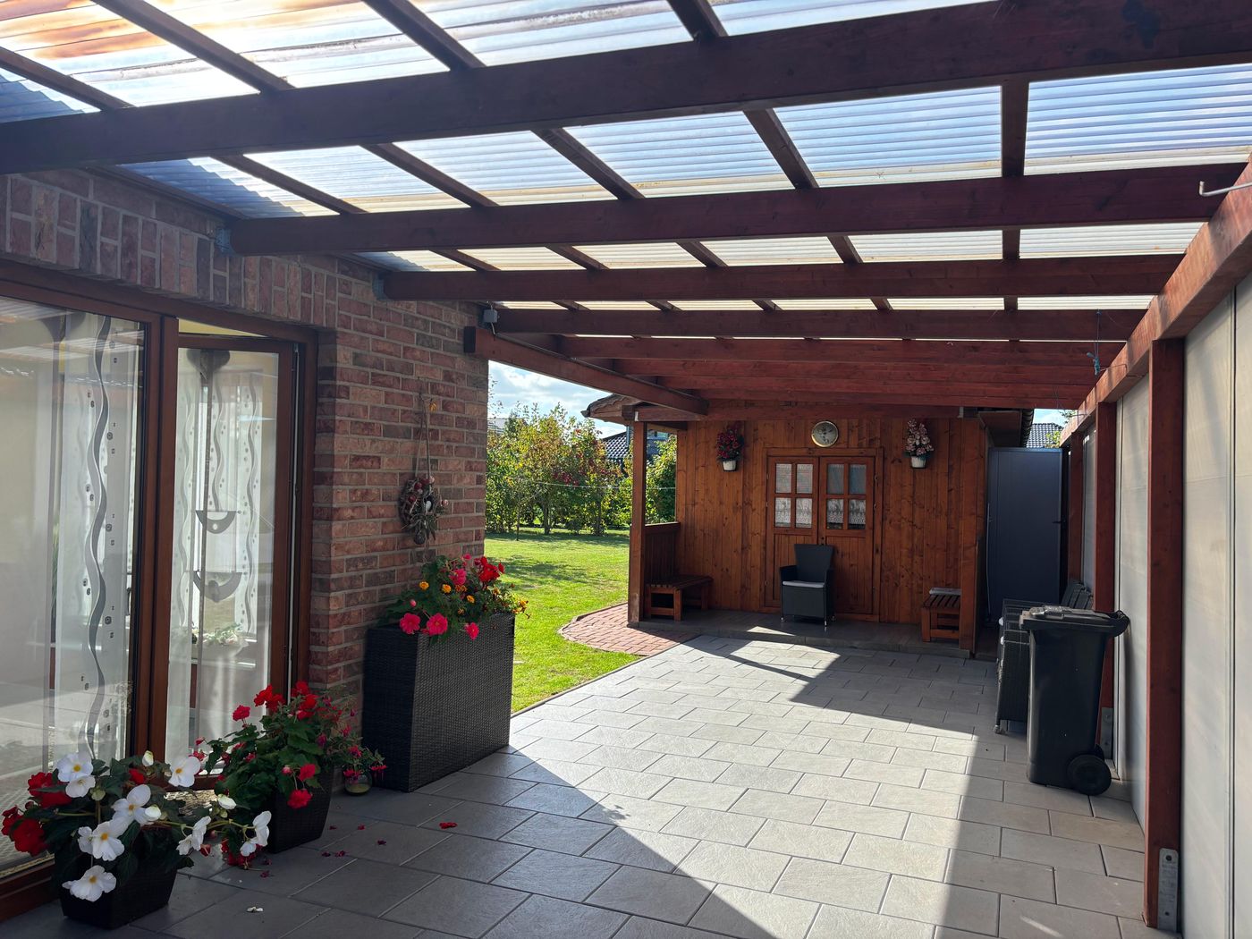 Überdachte Terrasse